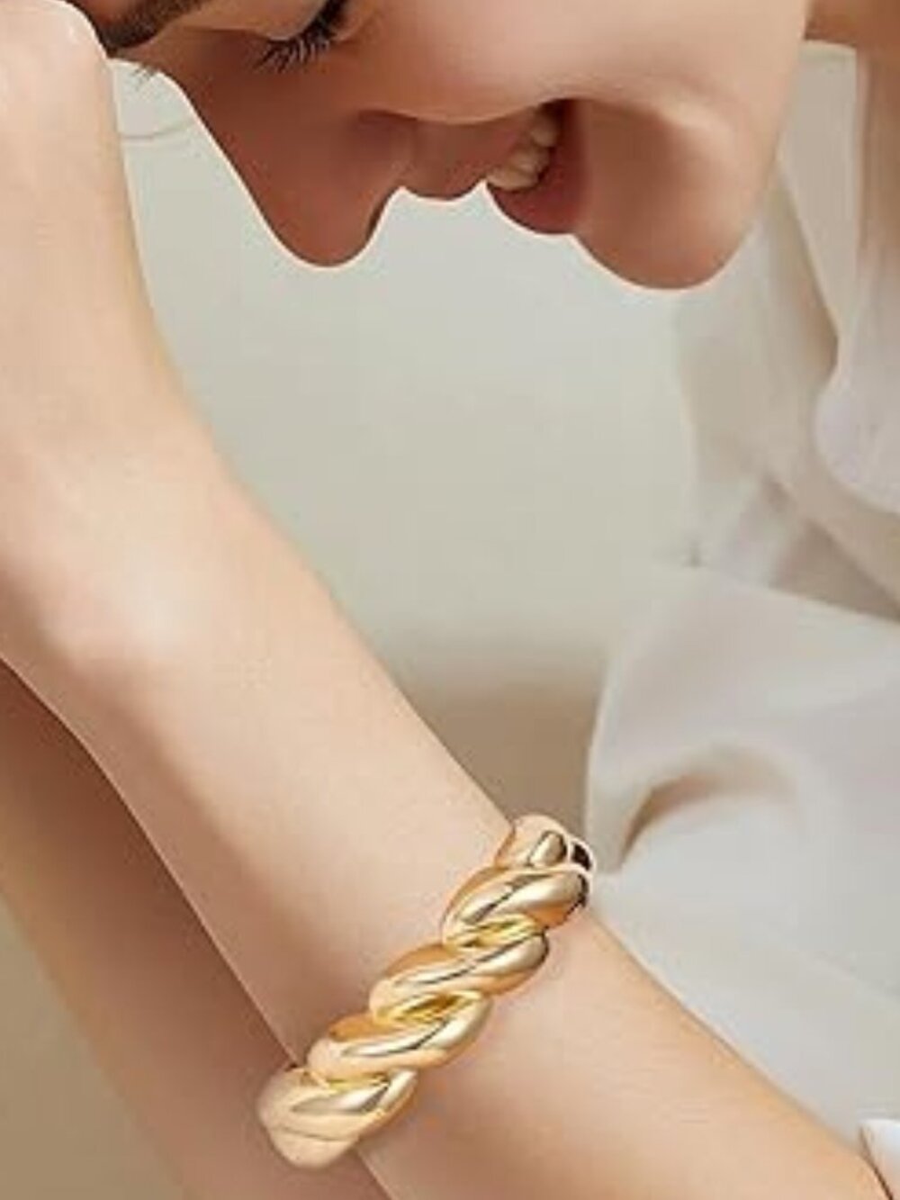 18K Gold Plated Chunky Twisted Cuff Bracelet Wide Hinged Bangle - Picture 2 of 4